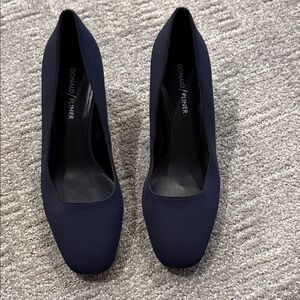 Donald J. Pliner Women's Navy Fabric Block Heel Classic Pumps Shoes Size 8.5M